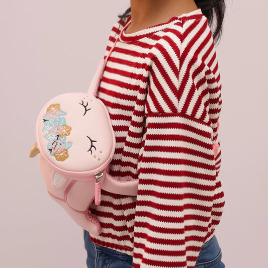 Playful and fun unicorn bag for kids, perfect for school trips or playdates