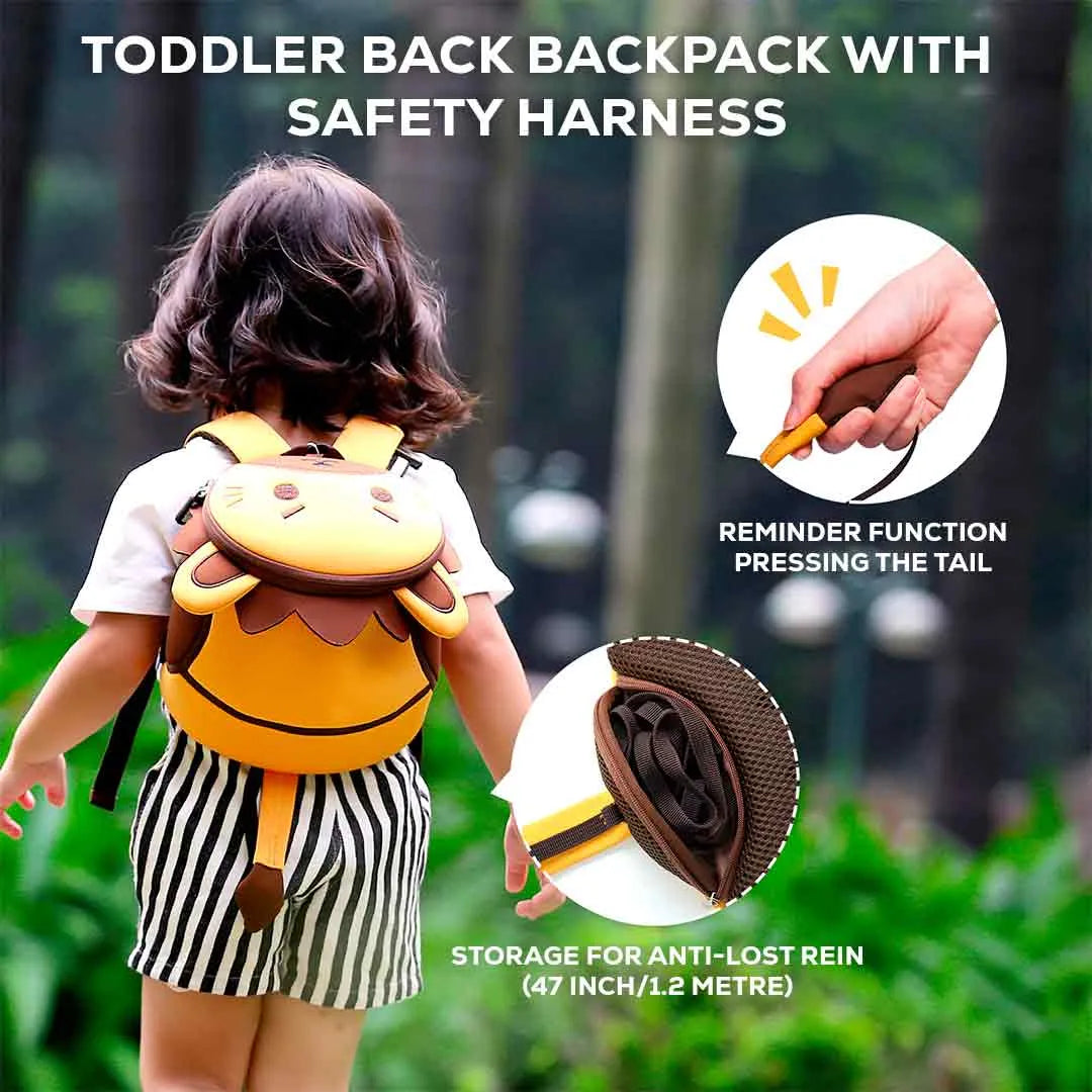 Fun kids bag with adjustable shoulder strap and lion design
