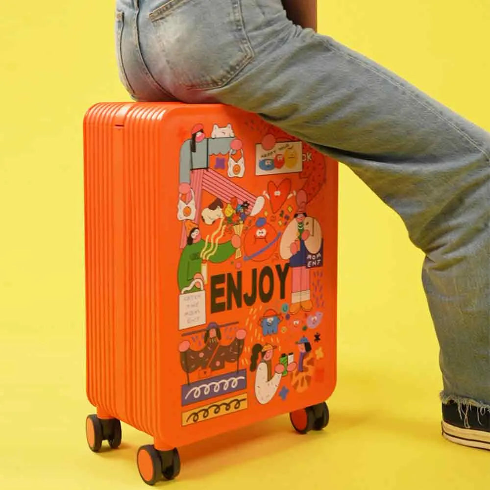 Stylish carry-on cabin trolley bag with a durable build