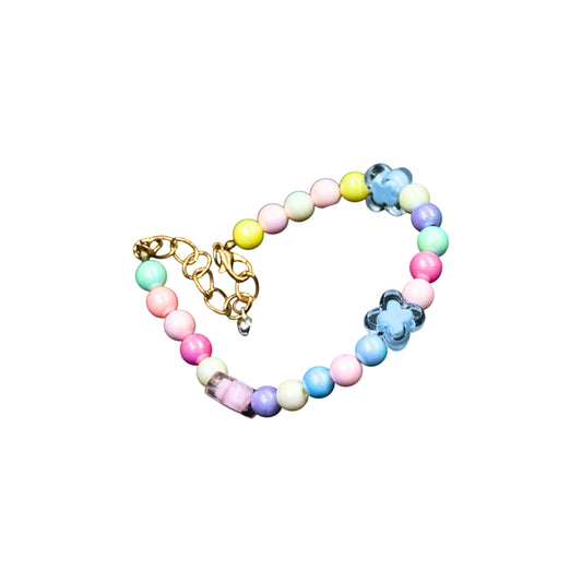 Necklace displayed with circumference