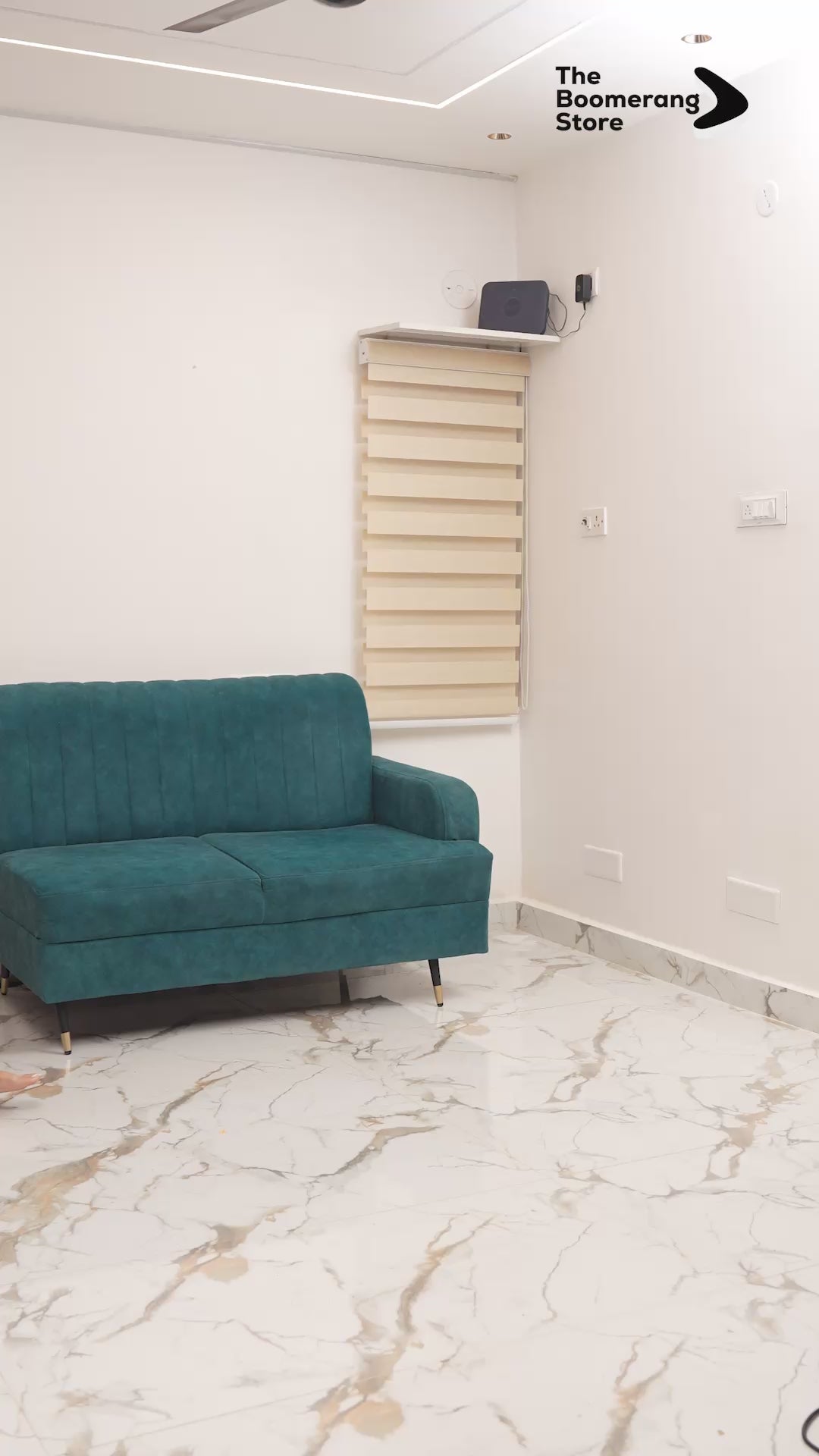 Sleek air infatable sofa