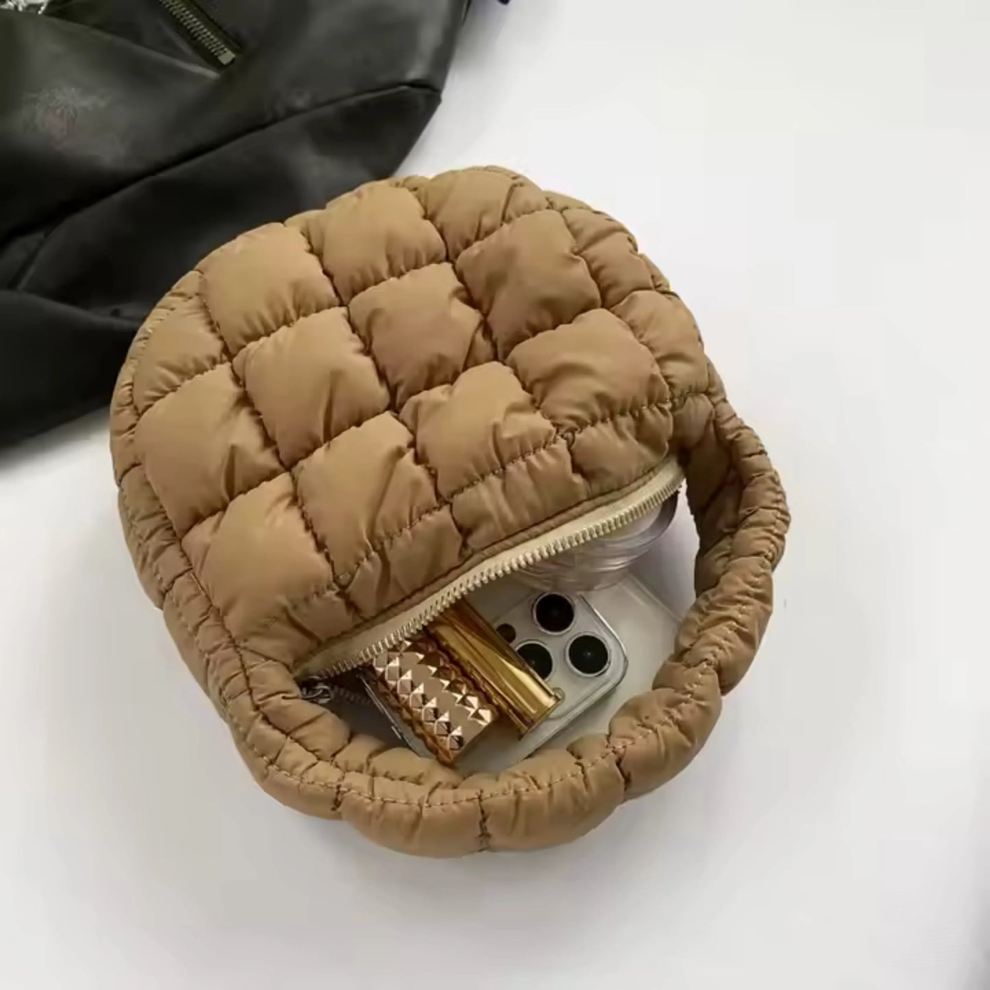 Cute puffer tote for everyday use in peach and beige