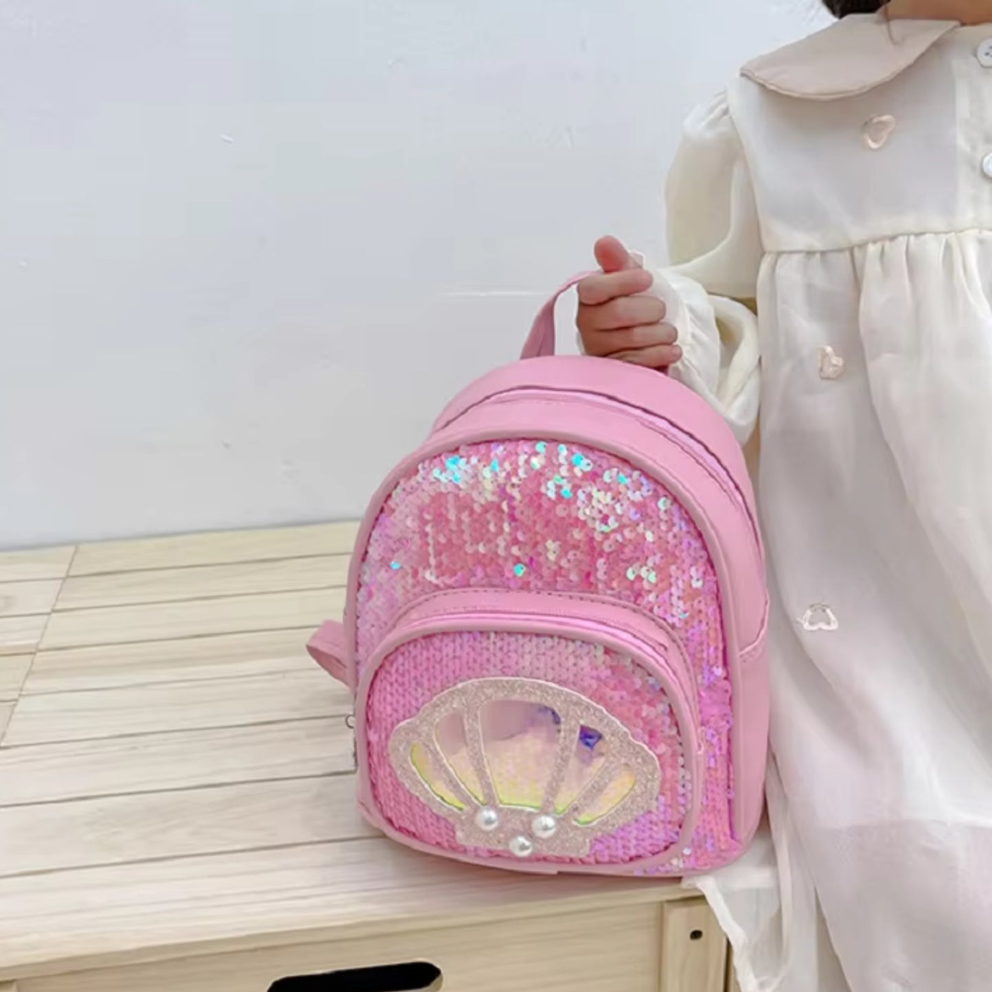 Small stylish backpack for girls – perfect for school or playdates
