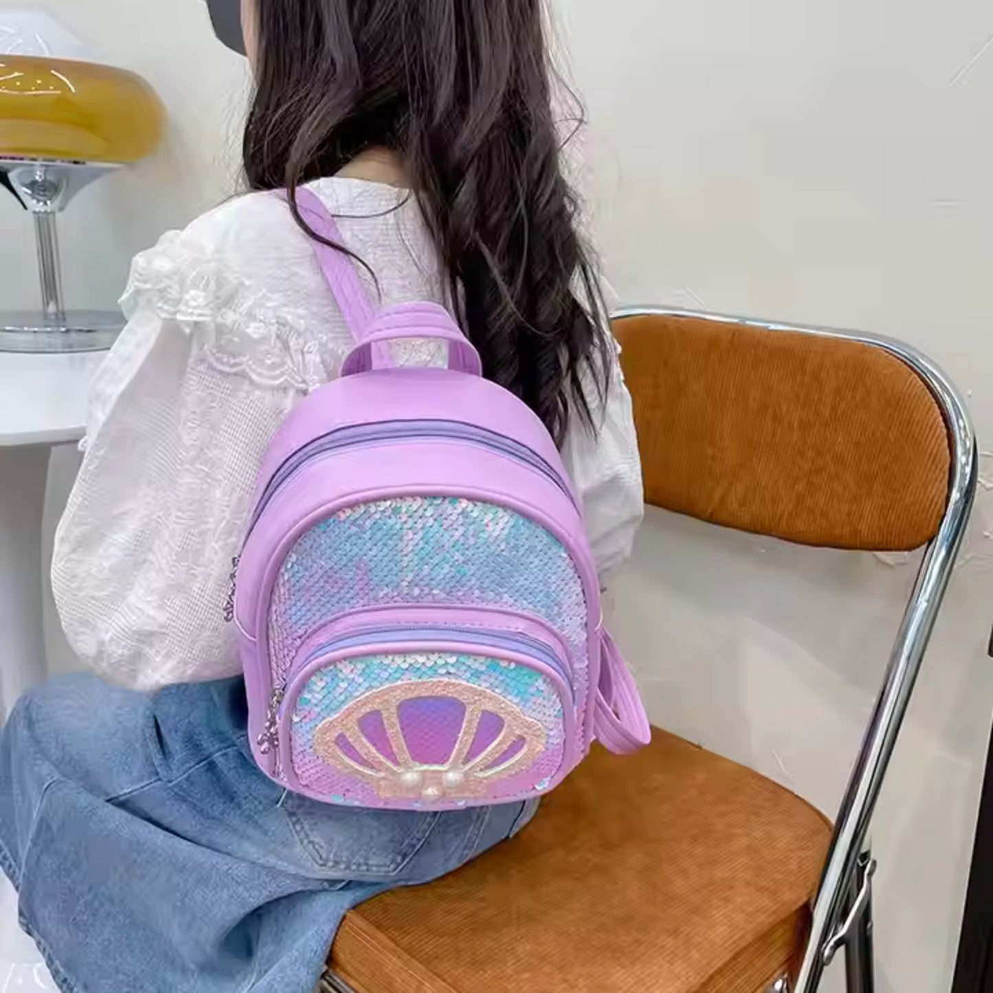 Small stylish backpack for girls – perfect for school or playdates
